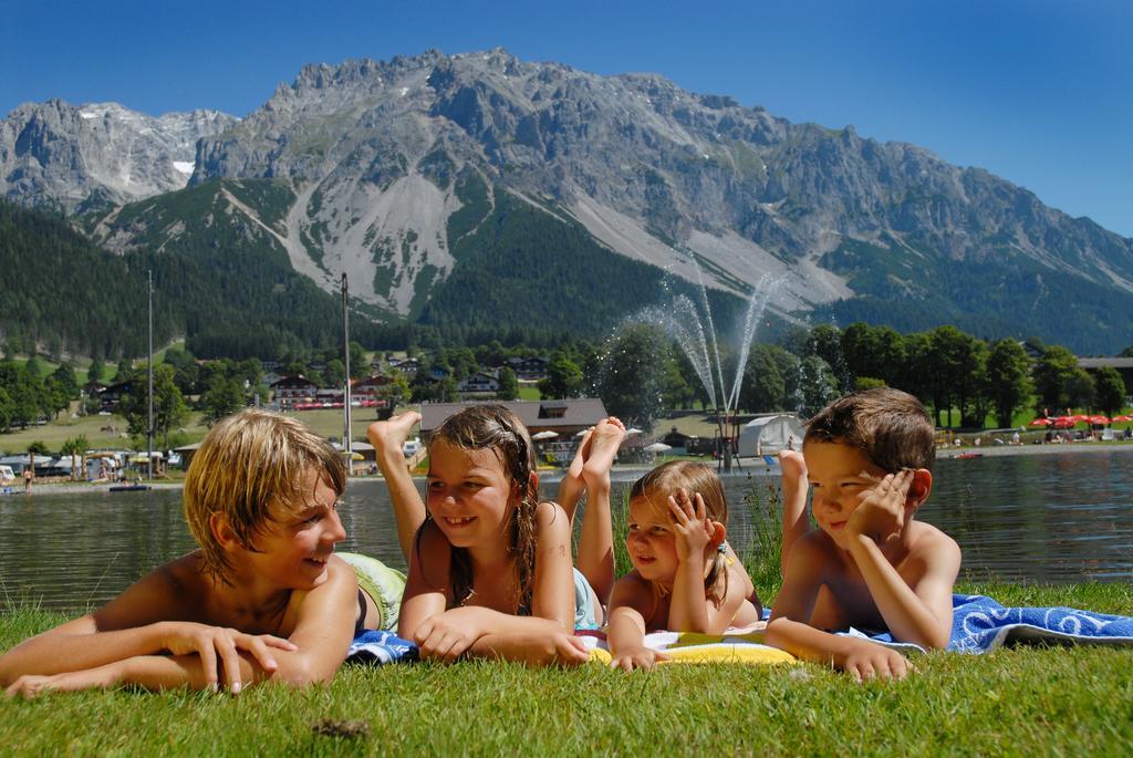 Bio-Holzhaus Und Landhaus Heimat Ramsau am Dachstein Kültér fotó